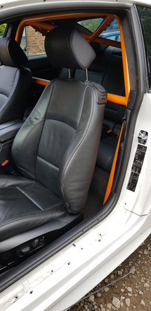 Bolt-in Half Roll Cage BMW 3 E92 Coupe White