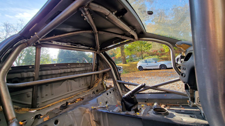 Bolt-in Roll Cage Honda CRX Del Sol White