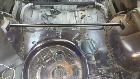 Rozpórka Seat Ibiza II do 99r tylna górna White