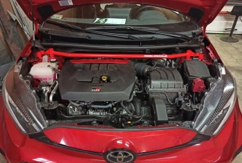 Rozpórka Toyota GR Yaris GR Four przednia górna Red