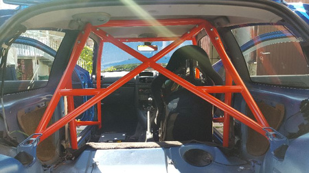 Bolt-in Roll Cage Renault Clio 2 Sport RS Red