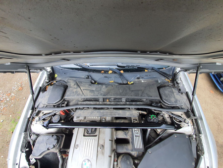 Front upper strut bar BMW 3 E90 E91 E92 n52 Black