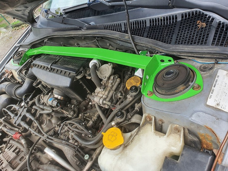 Front upper strut bar Subaru Legacy 3 Black