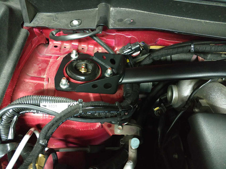 Front upper strut bar Mitsubishi Outlander 3 Black